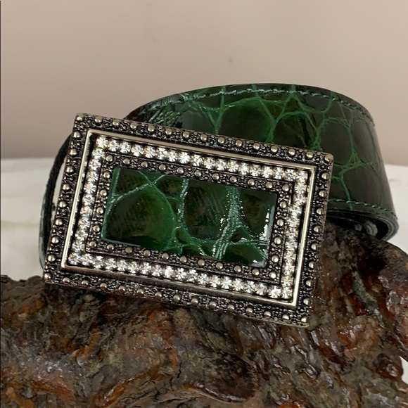 Bergē Accessories - Bergē Italian leather belt rhinestone buckle Sz 32